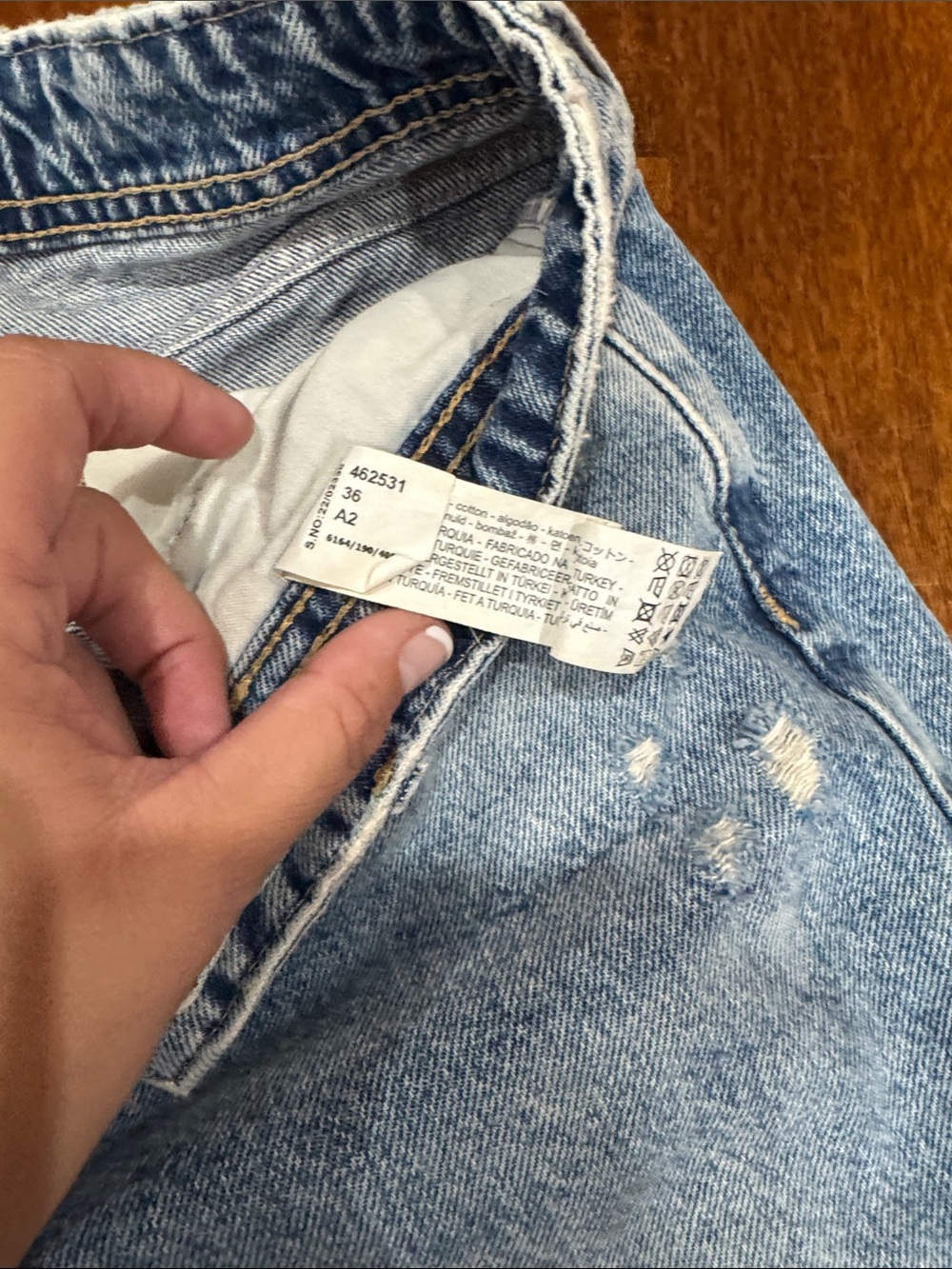 Zara Slightly High Rise Distressed Ripped Jeans size 4 - Picture 8 of 13